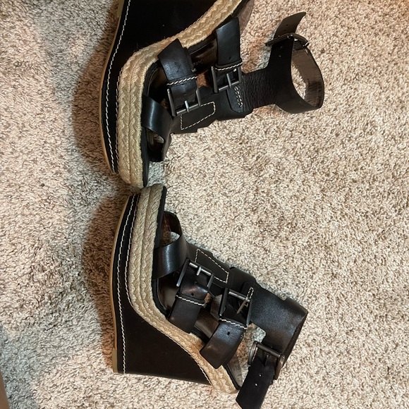 Guess by Marciano black espadrille wedge heels - Picture 4 of 5